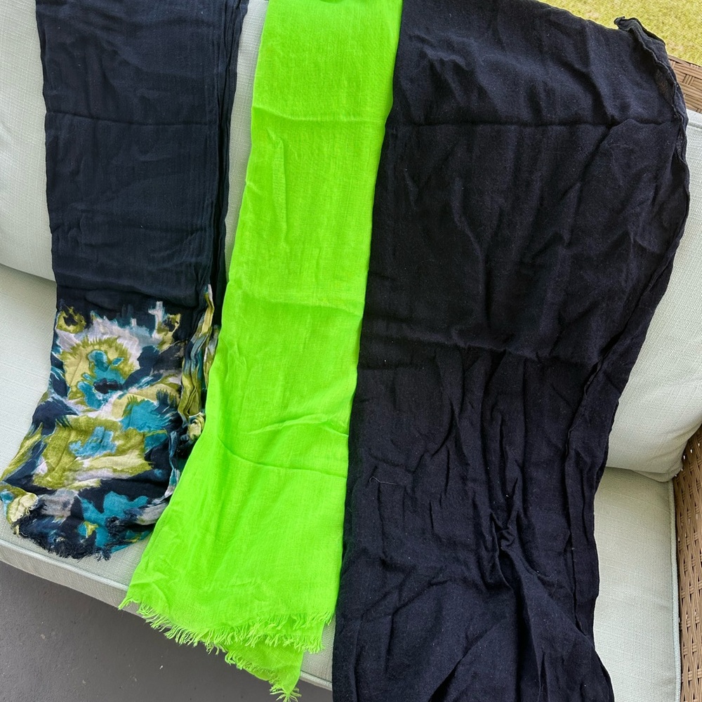 (3) EUC Abercrombie & Fitch Lightweight Scarves